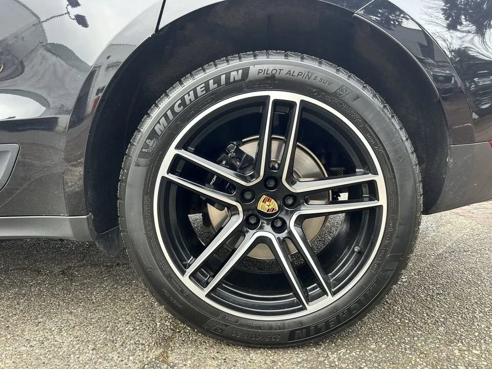 2019 Porsche Macan - Image 17 of 17