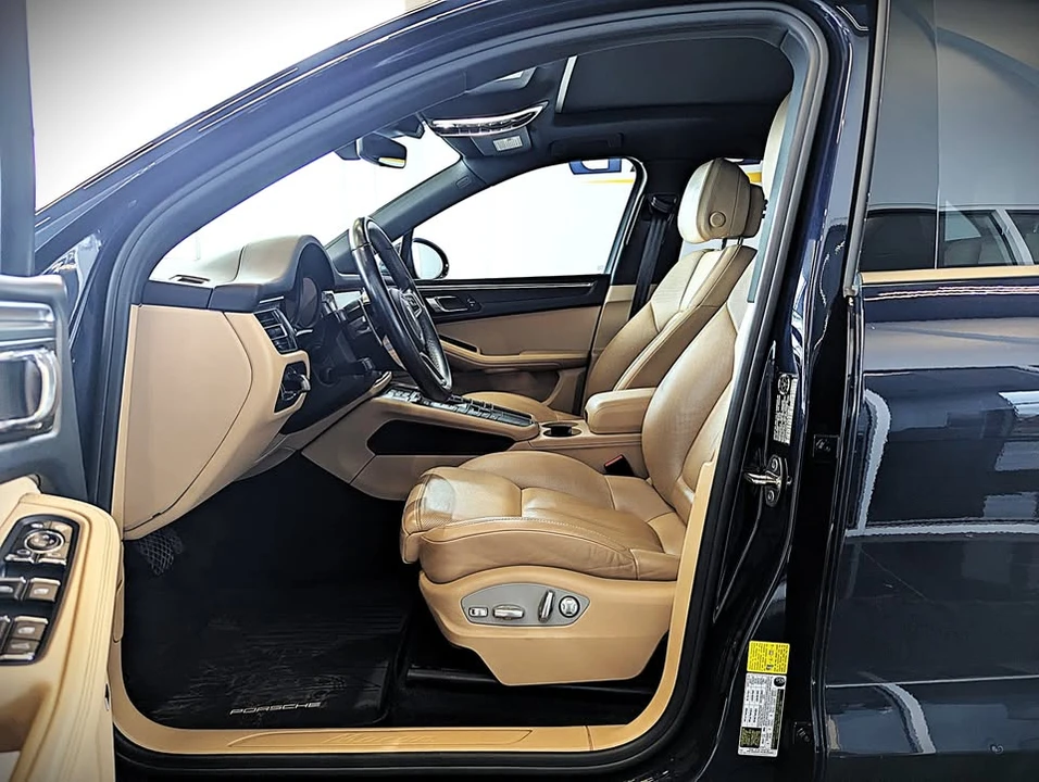2019 Porsche Macan - Image 8 of 19