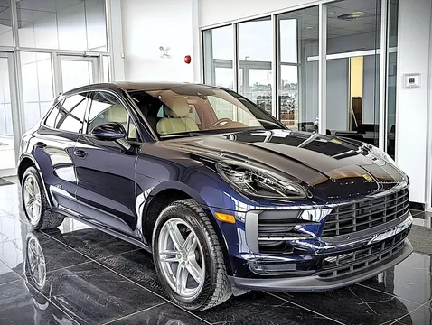 2019 Porsche Macan Premium Package