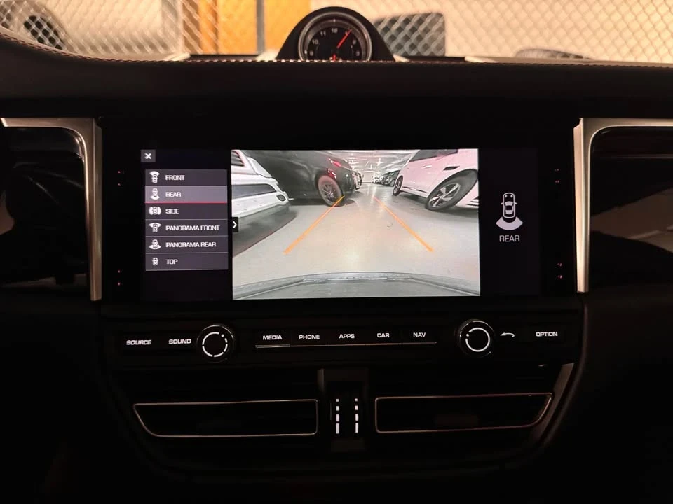 2019 Porsche Macan S - Image 13 of 18