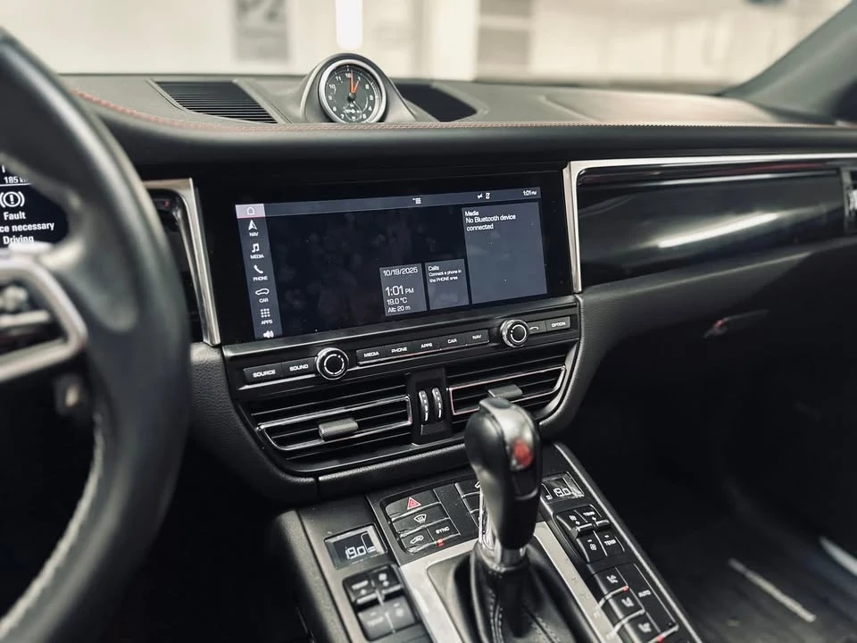 2019 Porsche Macan S - Image 13 of 14