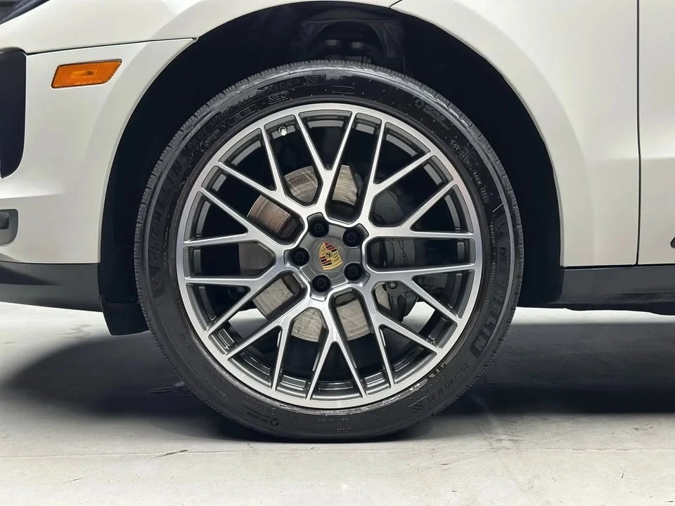 2019 Porsche Macan S - Image 18 of 19