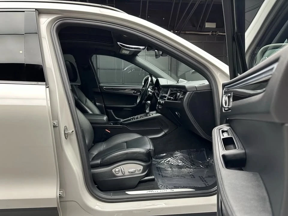 2019 Porsche Macan S - Image 11 of 19