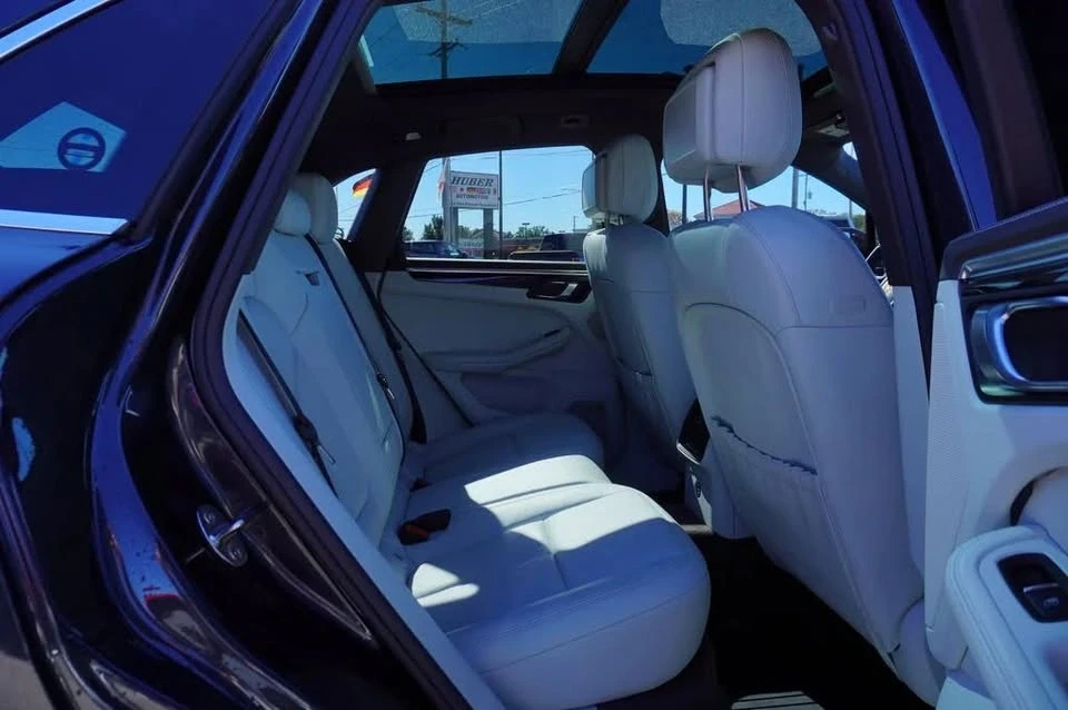 2019 Porsche Macan S - Image 17 of 20