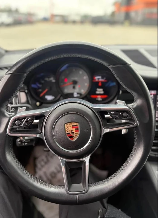 2019 Porsche Macan S - Image 8 of 10