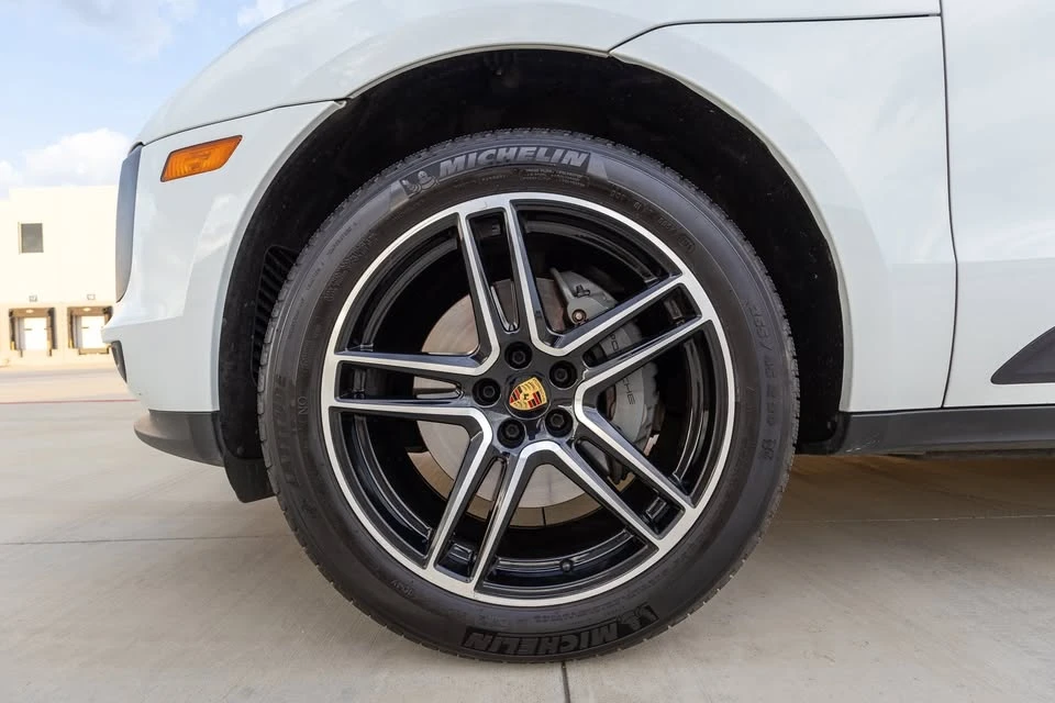 2019 Porsche Macan S - Image 18 of 20