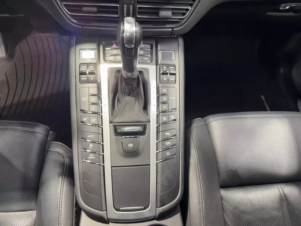 2019 Porsche Macan S - Image 16 of 20