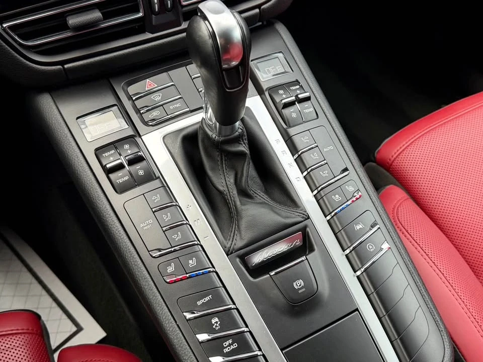 2019 Porsche Macan S - Image 12 of 18