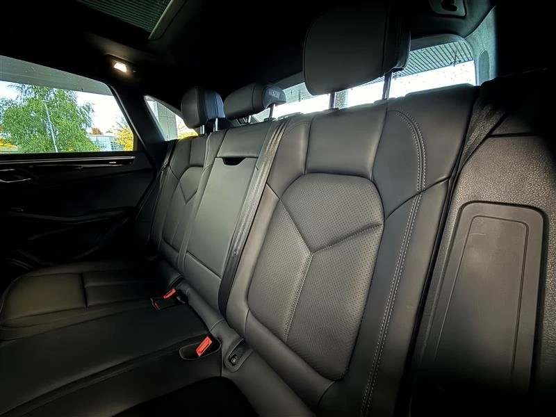 2019 Porsche Macan S - Image 16 of 19