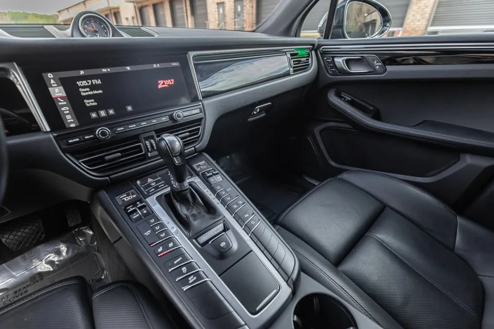 2019 Porsche Macan S - Image 11 of 17
