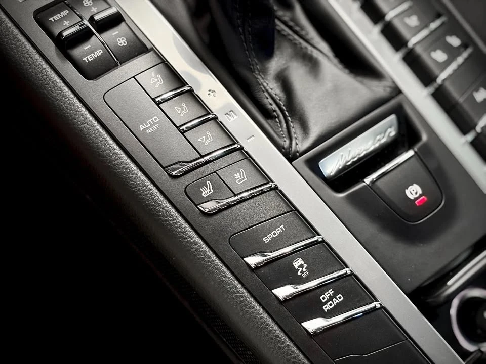 2019 Porsche Macan S - Image 16 of 20