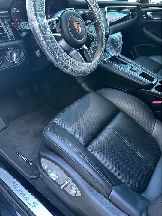 2019 Porsche Macan Turbo - Image 7 of 10