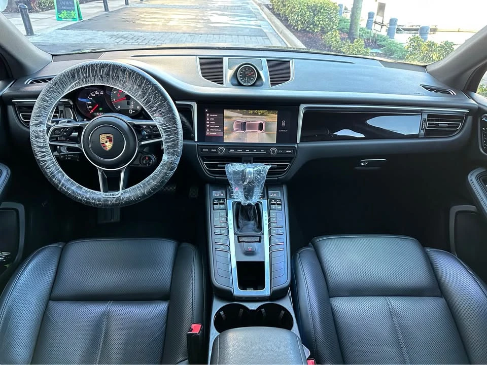 2019 Porsche Macan Turbo - Image 10 of 10