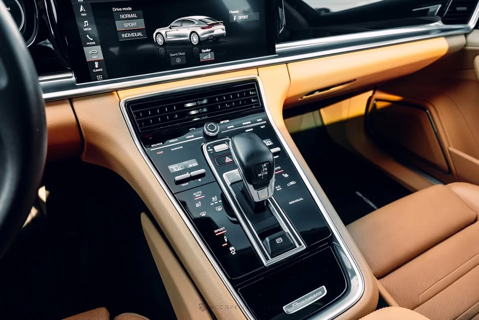 2019 Porsche 971 Panamera - Image 17 of 20