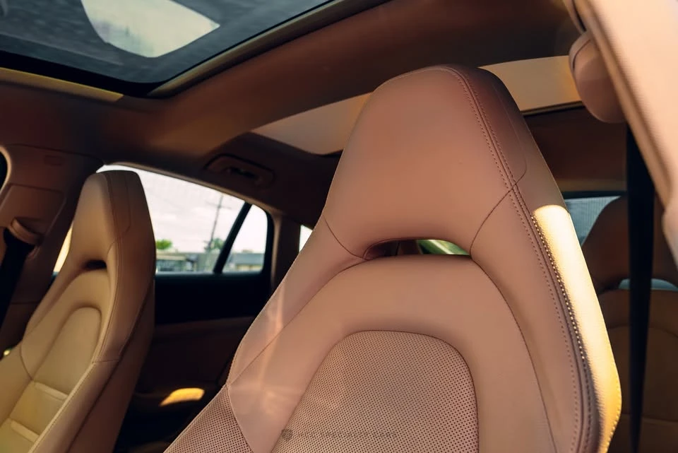 2019 Porsche 971 Panamera - Image 18 of 20