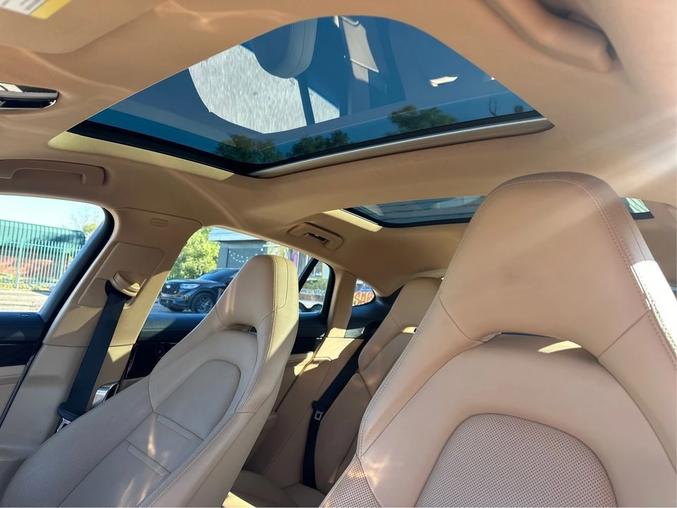 2019 Porsche 971 Panamera - Image 17 of 20