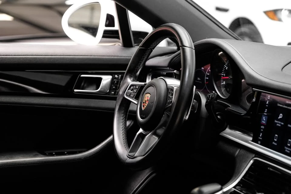 2019 Porsche 971 Panamera - Image 16 of 19