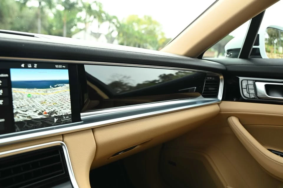 2019 Porsche 971 Panamera - Image 17 of 18