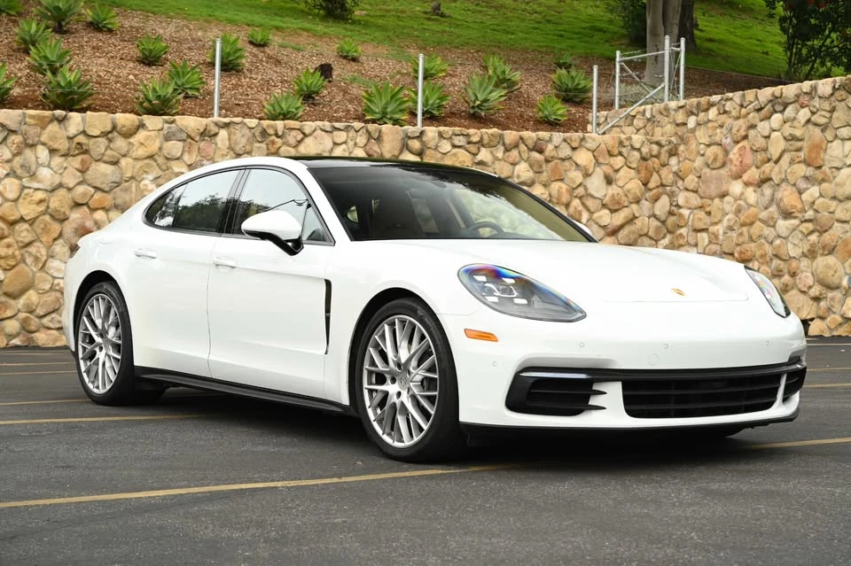 2019 Porsche 971 Panamera - Image 2 of 18