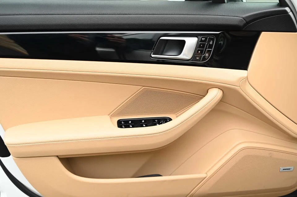 2019 Porsche 971 Panamera - Image 10 of 18