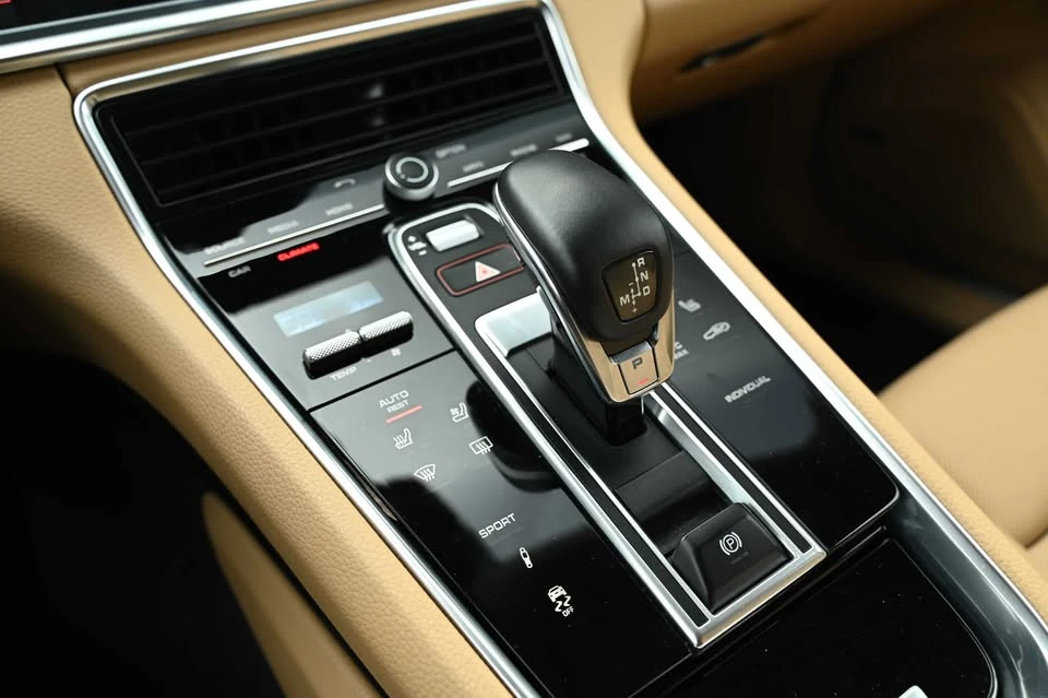 2019 Porsche 971 Panamera - Image 18 of 18