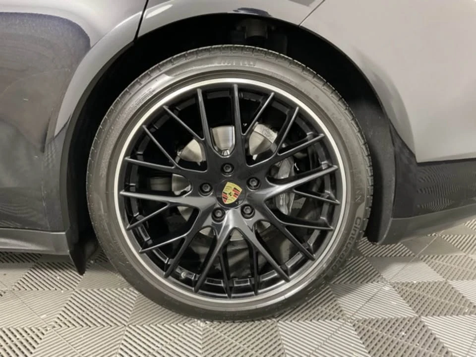 2019 Porsche 971 Panamera - Image 17 of 19