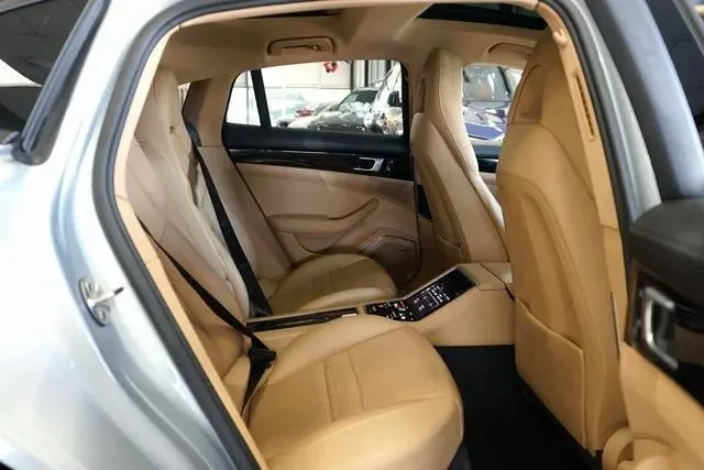 2019 Porsche 971 Panamera - Image 11 of 19