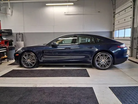 2019 Porsche Panamera 4