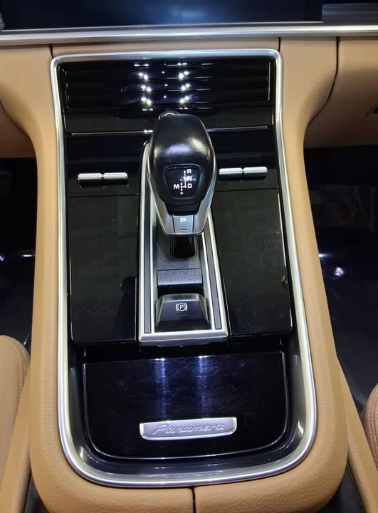 2019 Porsche 971 Panamera - Image 9 of 15