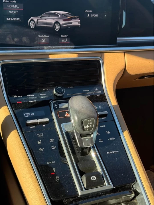 2019 Porsche 971 Panamera - Image 17 of 17