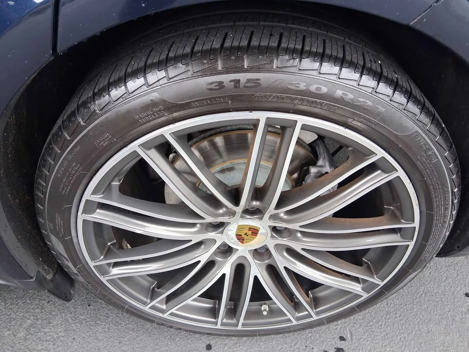 2019 Porsche 971 Panamera - Image 9 of 20