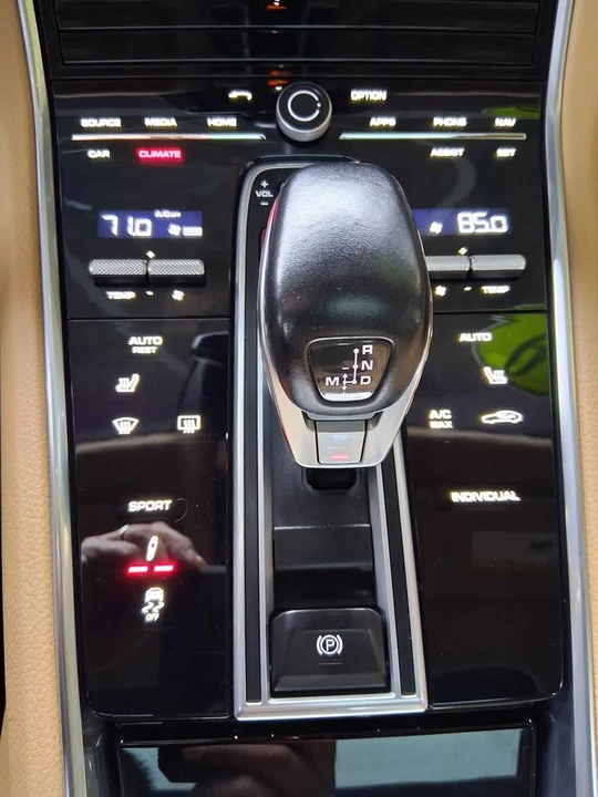 2019 Porsche 971 Panamera - Image 15 of 20