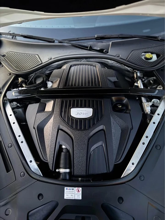 2019 Porsche 971 Panamera - Image 18 of 18