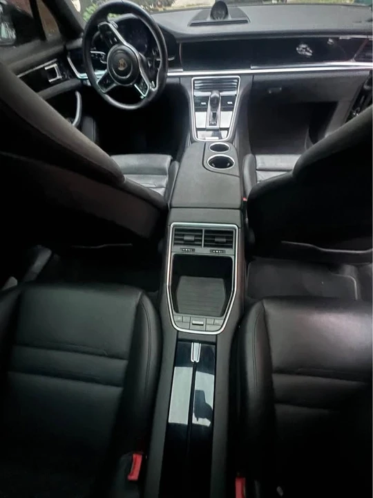 2019 Porsche 971 Panamera 4S - Image 8 of 9