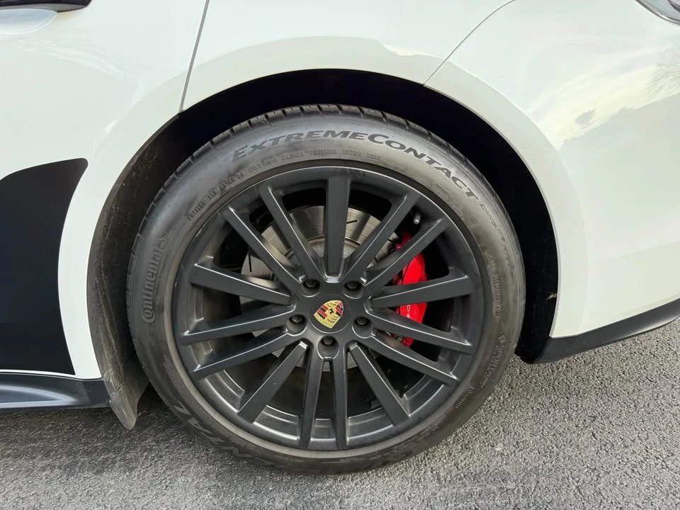 2019 Porsche 971 Panamera GTS - Image 6 of 19