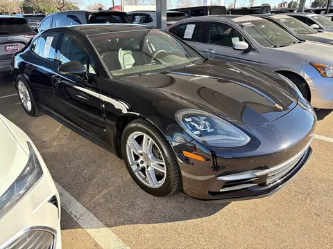 2019 Porsche Panamera Sedan