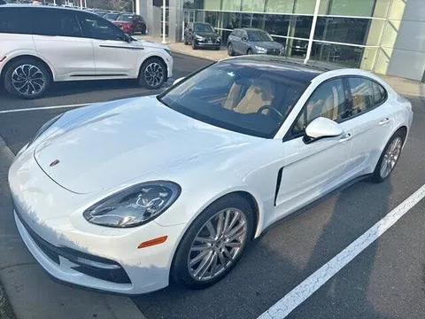 2019 Porsche Panamera RWD