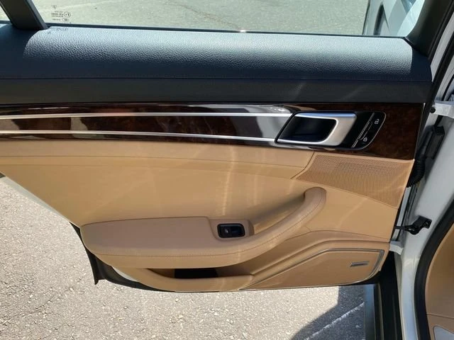 2019 Porsche 971 Panamera - Image 10 of 20