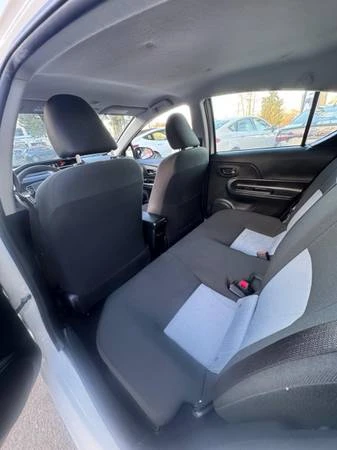 2019 Toyota Prius - Image 2 of 12