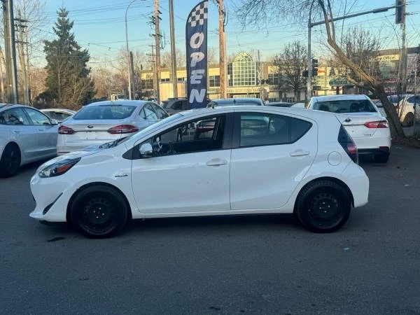 2019 Toyota Prius - Image 8 of 12