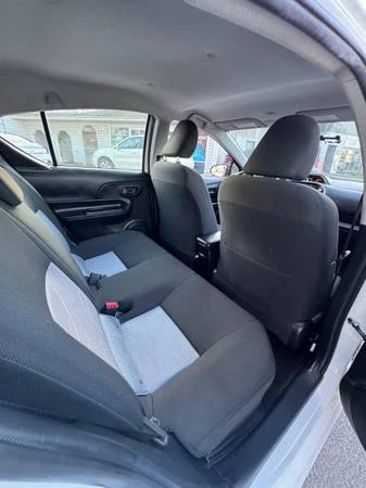 2019 Toyota Prius - Image 4 of 12
