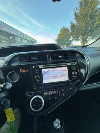 2019 Toyota Prius - Image 5 of 12