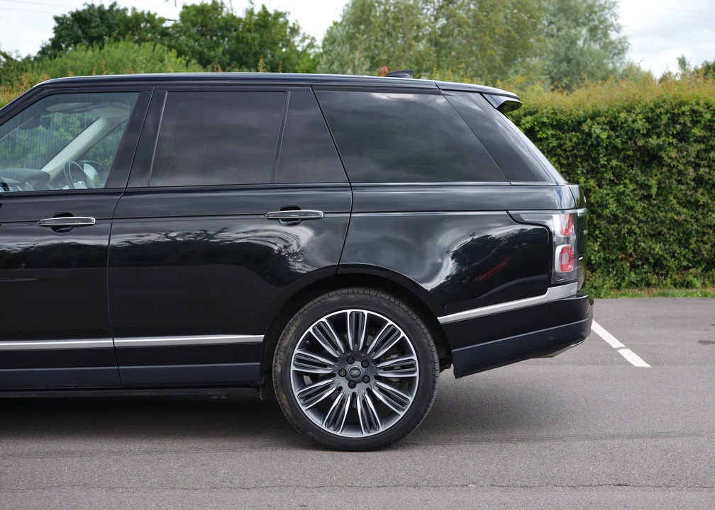 2019 Land Rover Range Rover L405 - Image 30 of 31