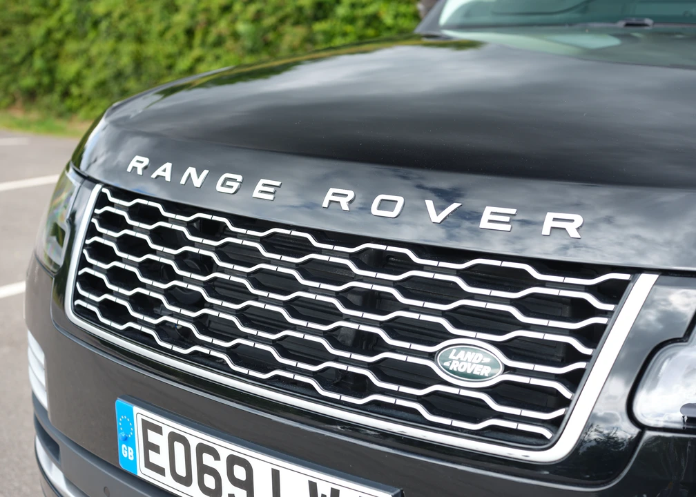 2019 Land Rover Range Rover L405 - Image 17 of 31
