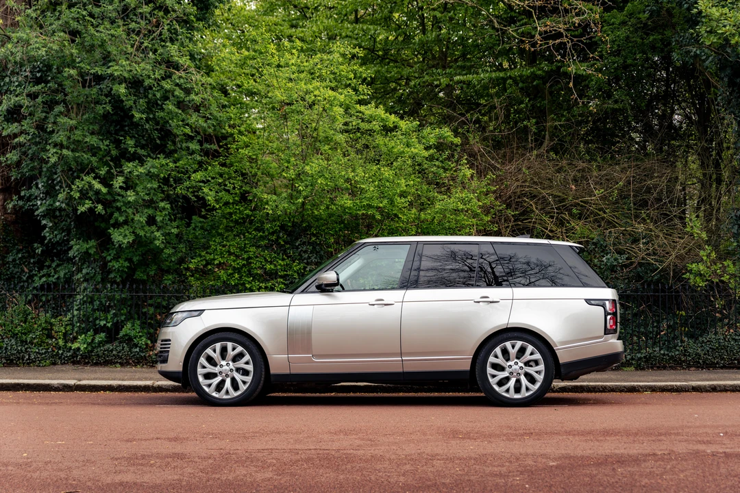 2019 Land Rover Range Rover L405 - Image 5 of 31