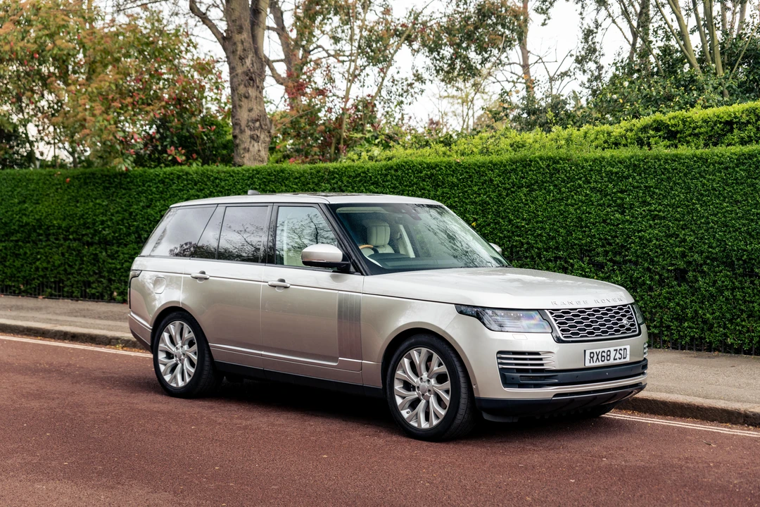 2019 Land Rover Range Rover L405 - Image 18 of 31