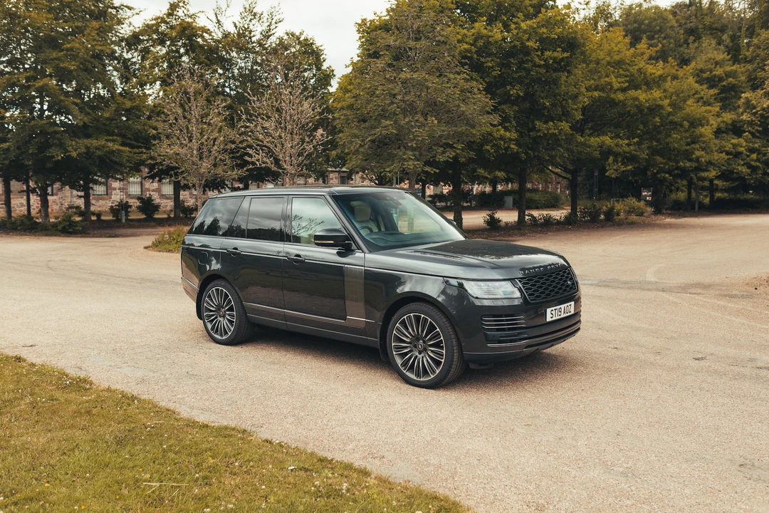 2019 Land Rover Range Rover L405 - Image 13 of 31