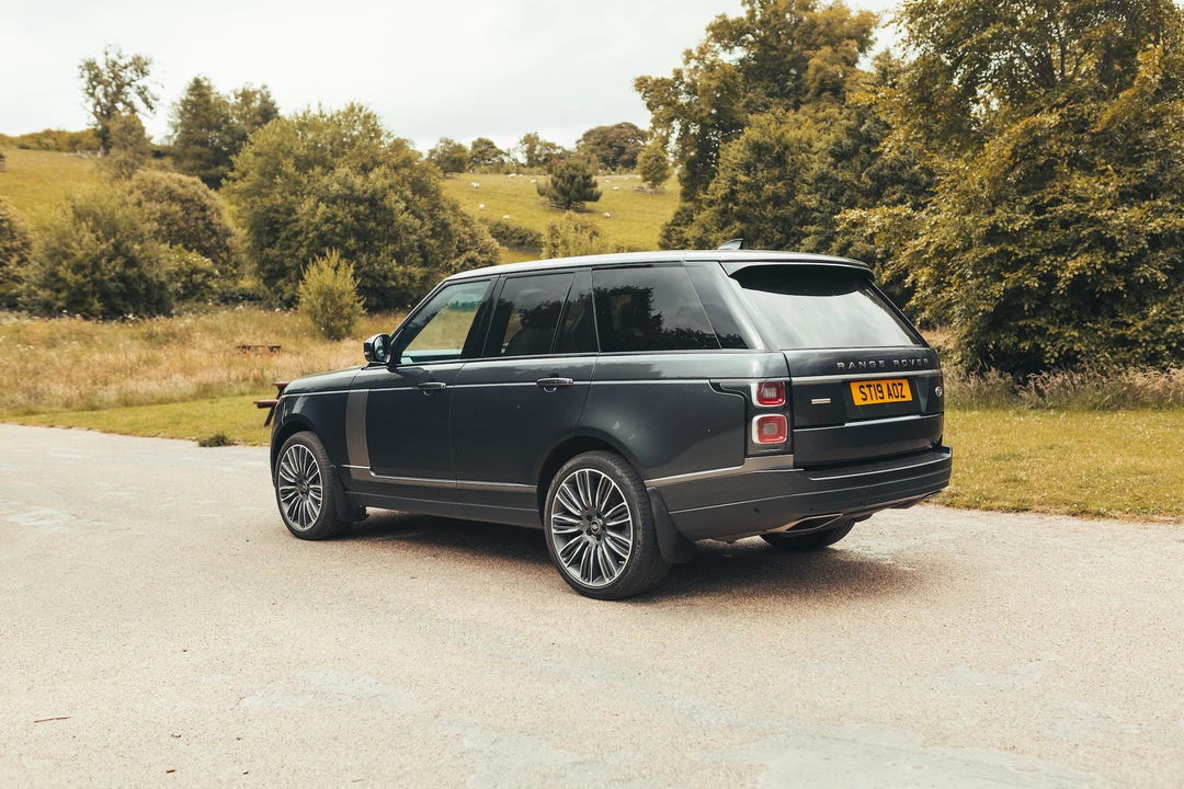 2019 Land Rover Range Rover L405 - Image 17 of 31