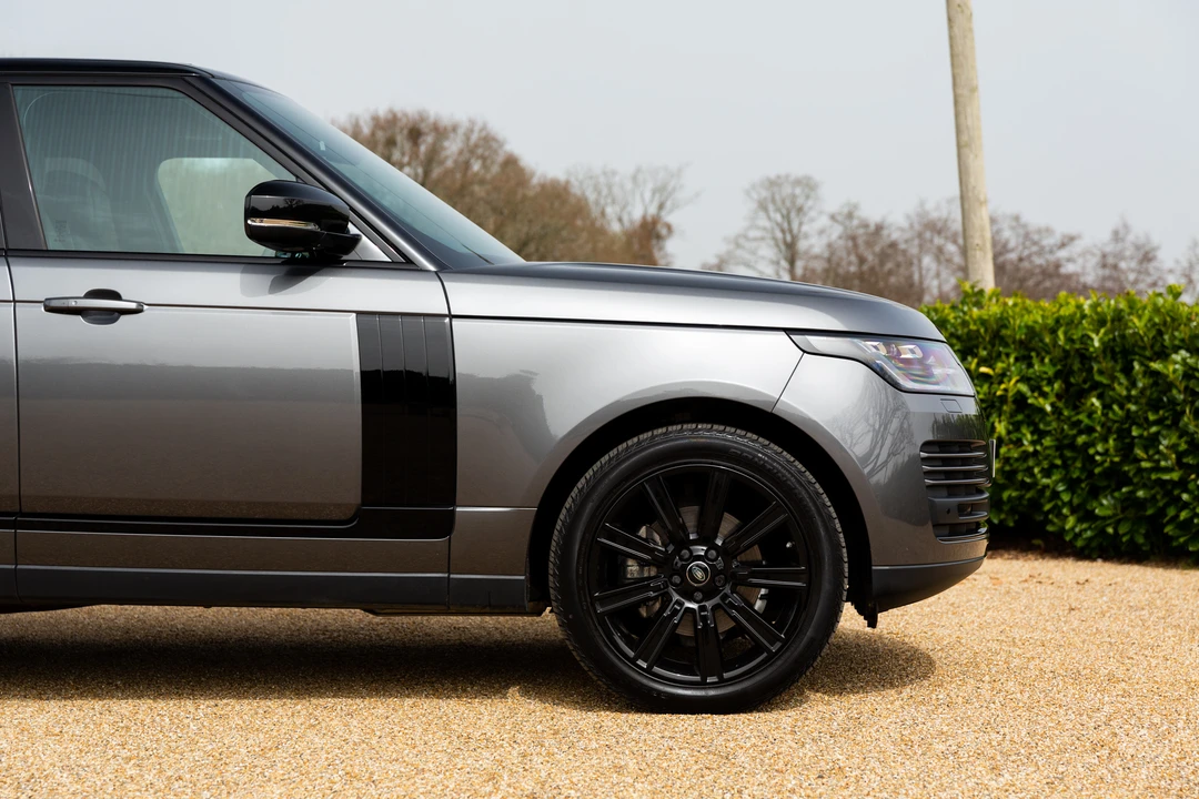2019 Land Rover Range Rover L405 - Image 30 of 31