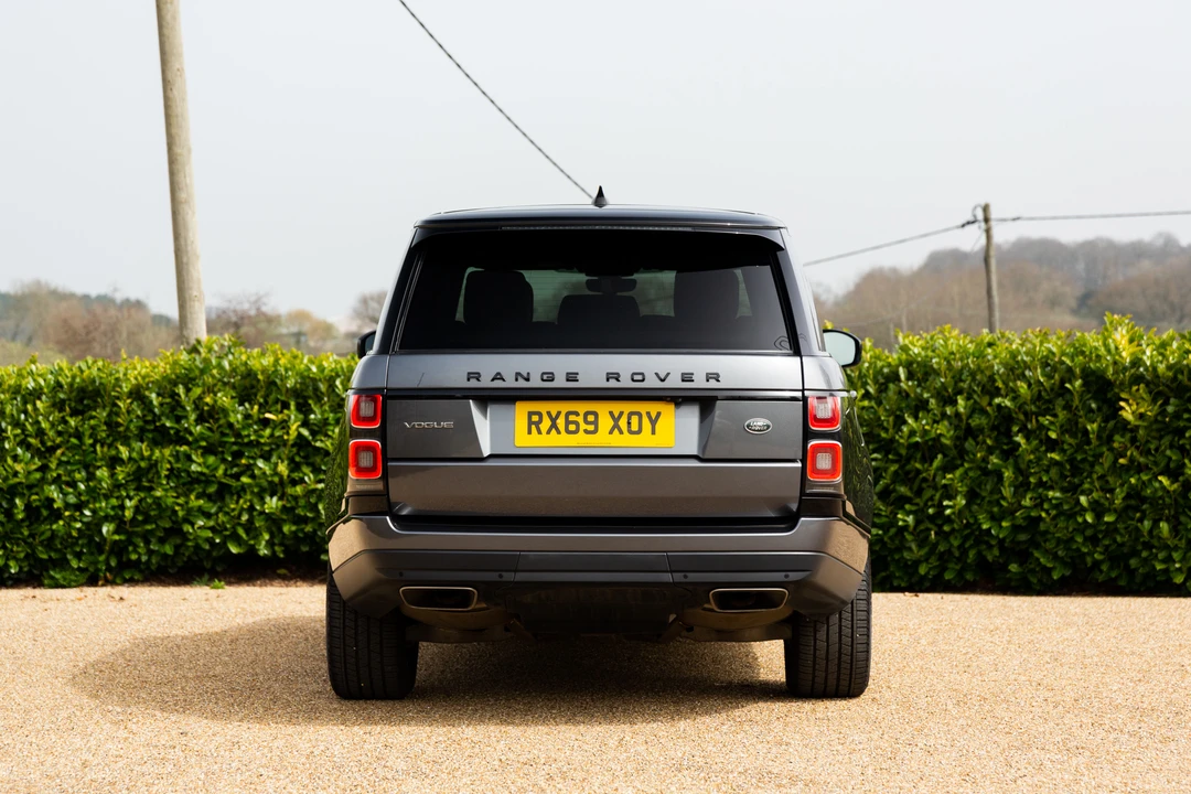 2019 Land Rover Range Rover L405 - Image 8 of 31